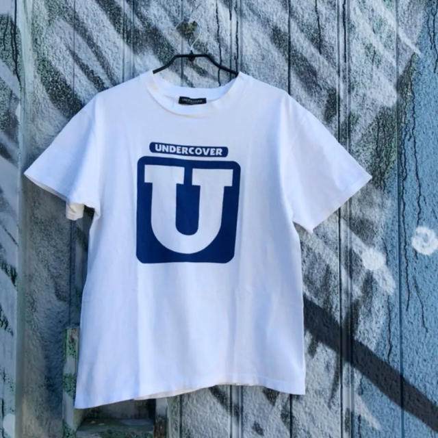 UNDERCOVER(アンダーカバー)のUNDERCOVER オールド プリントTシャツ 古着 左肩に汚れ有り メンズのトップス(Tシャツ/カットソー(半袖/袖なし))の商品写真