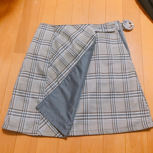 one after another NICE CLAUP(ワンアフターアナザーナイスクラップ)のNICE CLAUP ラップ台形アソートスカート レディースのスカート(ミニスカート)の商品写真