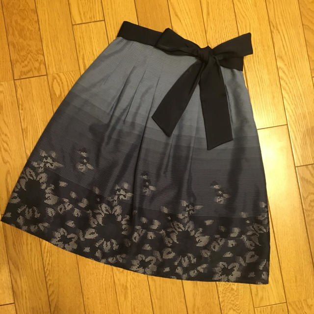 NATURAL BEAUTY(ナチュラルビューティー)のナチュラルビューティ スカート34号サイズ レディースのスカート(ひざ丈スカート)の商品写真
