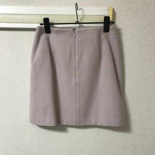 Lily Brown(リリーブラウン)のLily Brown ビジューボタンスカート ピンク レディースのスカート(ミニスカート)の商品写真