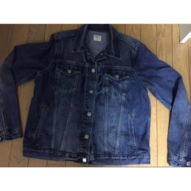 GAP(ギャップ)の【GAPレディースジージャン】中古品 レディースのジャケット/アウター(Gジャン/デニムジャケット)の商品写真