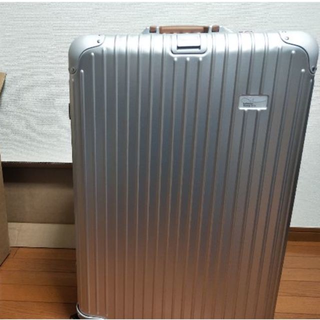 RIMOWA(リモワ)のモロモロさん専用RIMOWA×Lufthansa 747-8 XL+ E-Tag メンズのバッグ(トラベルバッグ/スーツケース)の商品写真