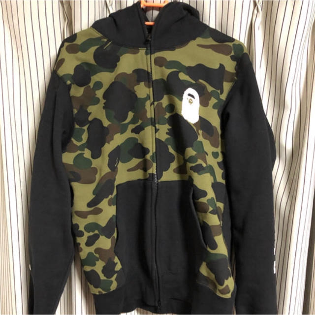 A BATHING APE エイプ 　迷彩フルジップパーカー