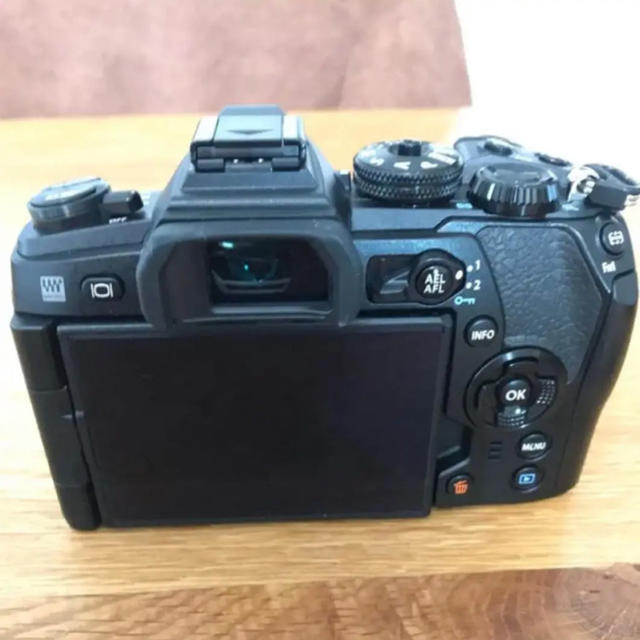 OLYMPUS OM-D E-M1 Mark II ボディ カメラ OLYMPUS OM-D E-M1 Mark II ボディ カメラ