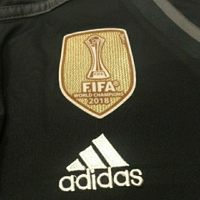 adidas(アディダス)のレアルマドリード ベイル＃１１ シーズン２０１８／１９ アウェイユニフォーム スポーツ/アウトドアのサッカー/フットサル(ウェア)の商品写真