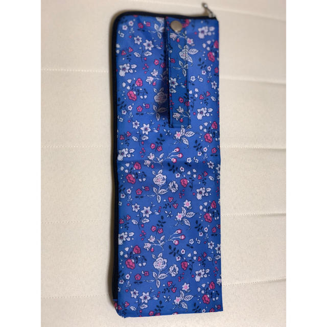 DHC(ディーエイチシー)の【新品 未使用】DHC 折りたたみ 吸水 傘 オリジナル ポーチ 小花柄 ブルー レディースのファッション小物(ポーチ)の商品写真