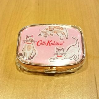 キャスキッドソン(Cath Kidston)の新品 キャス・キッドソン リップバームコンパクト【キャッツ】(リップケア/リップクリーム)