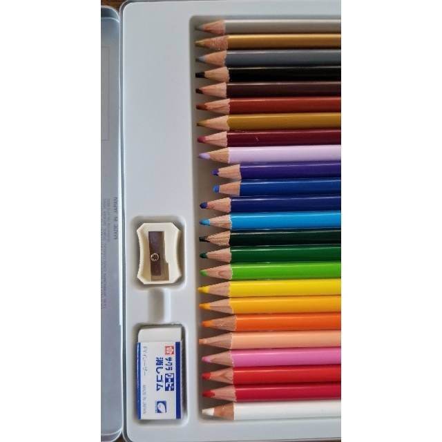 サクラクレパス(サクラクレパス)のゆずりんご様専用 色鉛筆 サクラクレパス 24色 エンタメ/ホビーのアート用品(色鉛筆)の商品写真