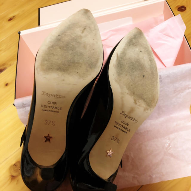 repetto(レペット)のfujimon 様 専用 レペット 定価¥51,000 黒 エナメル ほぼ未使用 レディースの靴/シューズ(ハイヒール/パンプス)の商品写真