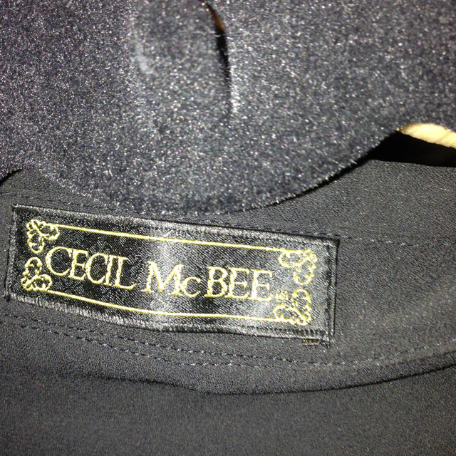 CECIL McBEE(セシルマクビー)のCECIL McBEEトップス レディースのトップス(シャツ/ブラウス(半袖/袖なし))の商品写真