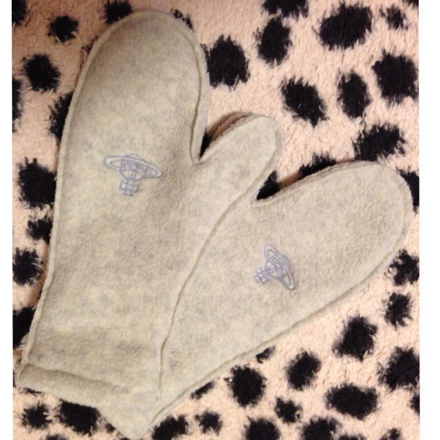 新品VivienneWestwoodニット手袋ミトン Vivienne Westwood - ヴィヴィアン💖ミトンの通販 by aya.tomo's