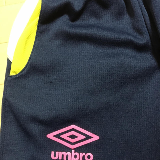 UMBRO(アンブロ)のハーフパンツ子ども umbto アンプロ  140 スポーツ/アウトドアのサッカー/フットサル(ウェア)の商品写真