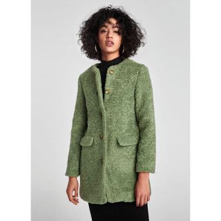 ザラ(ZARA)の新品☆ZARA ザラ カラーフェイクファーコート  アウター(毛皮/ファーコート)