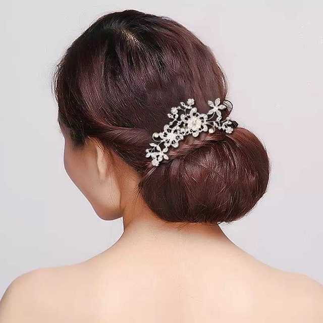 パール＆ラインストーン　ヘアコーム【結婚式・謝恩会・和装に】 レディースのヘアアクセサリー(ヘアピン)の商品写真