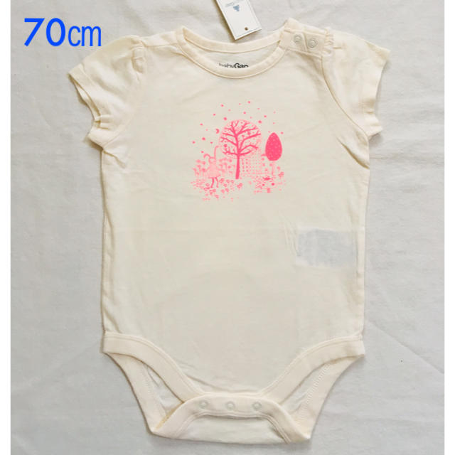 babyGAP(ベビーギャップ)のspecial price『新品』babyGap 女の子用半袖ボディ70㎝サイズ キッズ/ベビー/マタニティのベビー服(~85cm)(肌着/下着)の商品写真