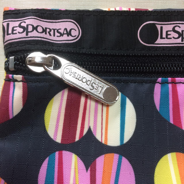 LeSportsac(レスポートサック)のお値下げ致しました。レスポートサック LESPORTSAC ハート柄 ポーチ レディースのファッション小物(ポーチ)の商品写真