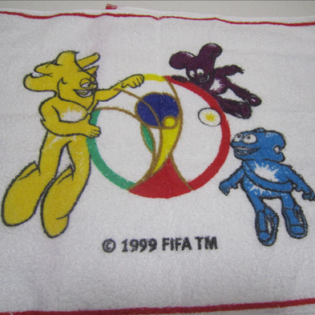 2002 FIFAワールドカップ タオル スポーツ/アウトドアのサッカー/フットサル(記念品/関連グッズ)の商品写真