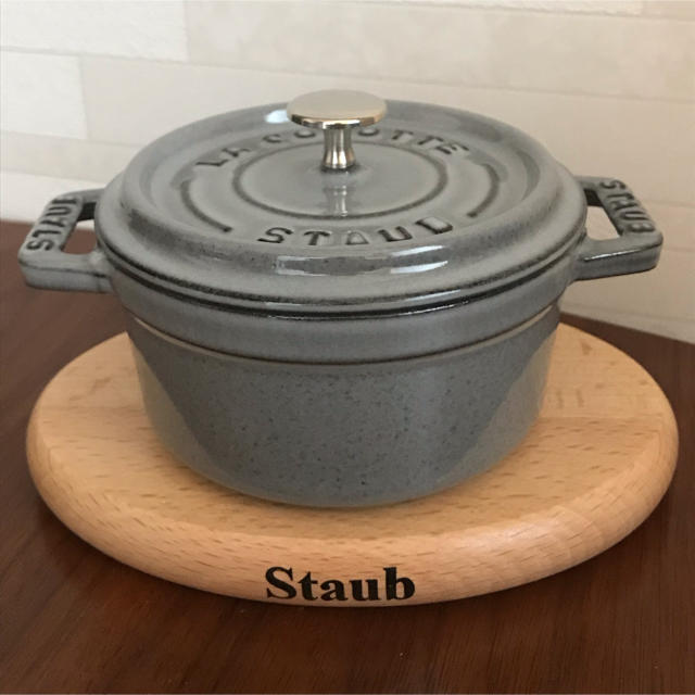 STAUB(ストウブ)のSTAUB 鍋敷き マグネット トリベット ハンドメイドの生活雑貨(キッチン小物)の商品写真