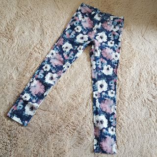 アナップ(ANAP)のアナップ    花柄 パンツ レギンス  レギパン(カジュアルパンツ)