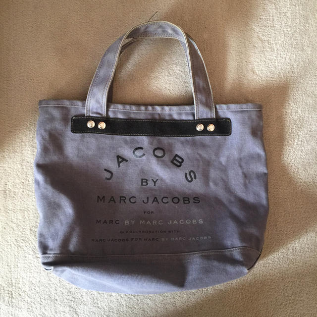 MARC BY MARC JACOBS(マークバイマークジェイコブス)のマークジェイコブス トートバッグ グレー ヴィンテージ レディースのバッグ(トートバッグ)の商品写真