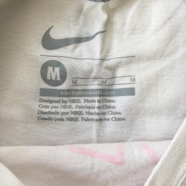 NIKE(ナイキ)のNIKEＴシャツ キッズ/ベビー/マタニティのキッズ服女の子用(90cm~)(Tシャツ/カットソー)の商品写真