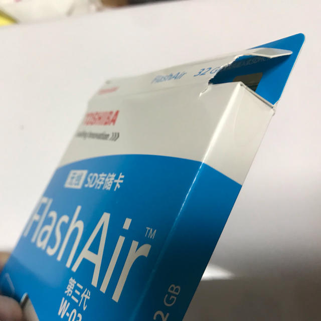 東芝(トウシバ)の【新品未使用】東芝FlashAir 32GB  海外版 スマホ/家電/カメラのカメラ(その他)の商品写真