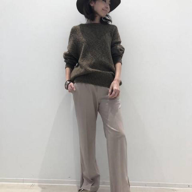 L'Appartement DEUXIEME CLASSE(アパルトモンドゥーズィエムクラス)のアパルトモン バックブイニット Back V Knit ドゥーズィエムクラス レディースのトップス(ニット/セーター)の商品写真