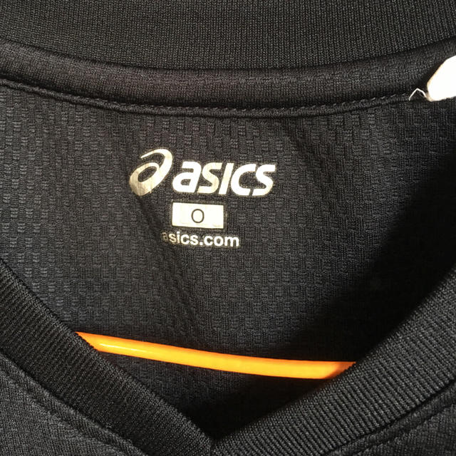 asics(アシックス)のアシックス Tシャツ スポーツ/アウトドアのスポーツ/アウトドア その他(バレーボール)の商品写真