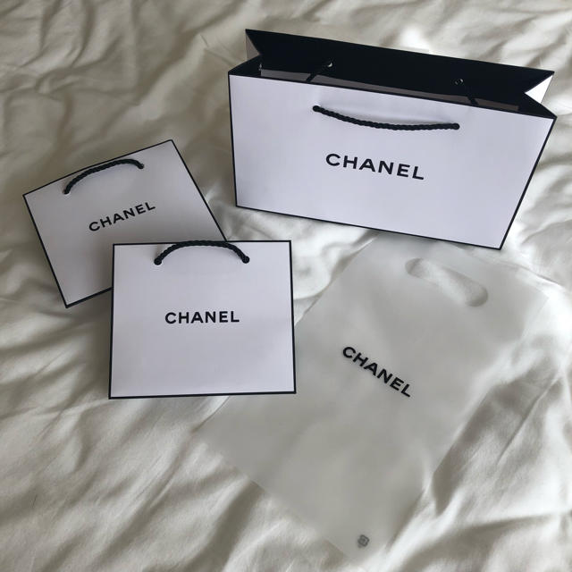 CHANEL(シャネル)のCHANEL ショッパー ショップ袋 レディースのバッグ(ショップ袋)の商品写真