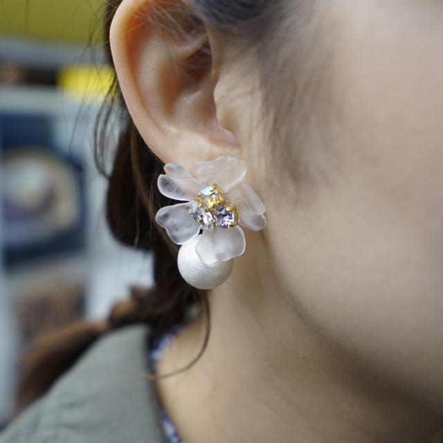 イヤリング 再∞販 bijou flower pearl pierce ハンドメイドのアクセサリー(ピアス)の商品写真