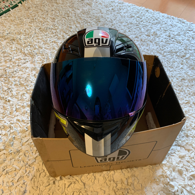 agv ヘルメット 自動車/バイクのバイク(ヘルメット/シールド)の商品写真