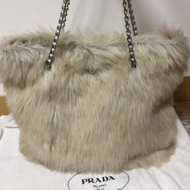 PRADA エコファーチェーンバッグ 美品