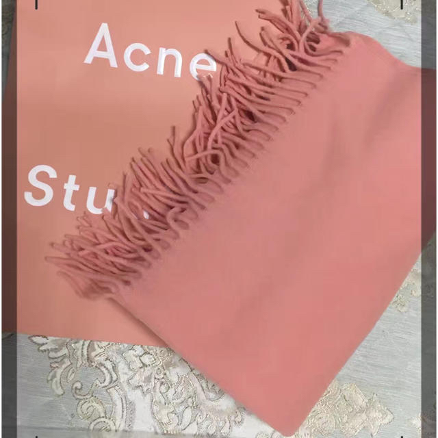 ACNE(アクネ)の新品 Acne Studios　アクネ マフラー ピンク レディースのファッション小物(マフラー/ショール)の商品写真