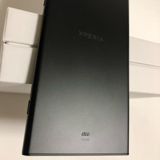 Xperia(エクスペリア)のXperia xz1 sov36 au スマホ/家電/カメラのスマートフォン/携帯電話(スマートフォン本体)の商品写真