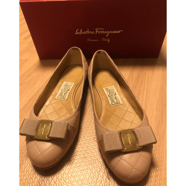 Ferragamo(フェラガモ)のフェラガモ フラットシューズ レディースの靴/シューズ(バレエシューズ)の商品写真