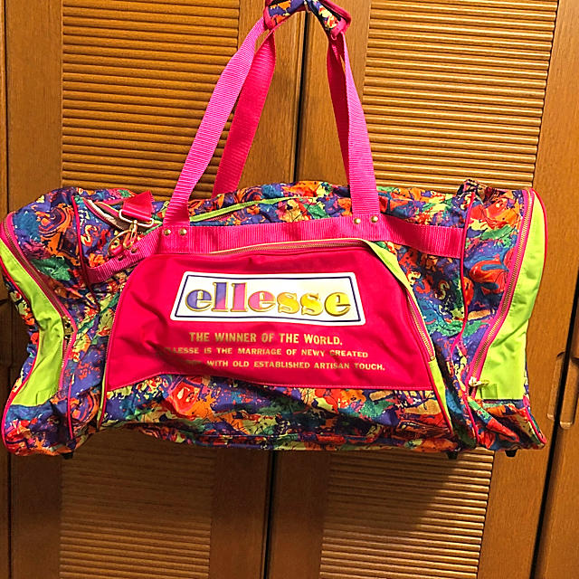 大型スポーツバッグ  エレッセ ellesse  イタリア