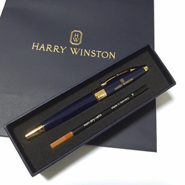 HARRY WINSTON(ハリーウィンストン)の【非売品／未使用】HARRY WINSTON ボールペン／替え芯付き レディースのファッション小物(腕時計)の商品写真