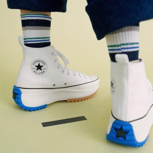 J.W.ANDERSON(ジェイダブリューアンダーソン)の24時間限定値下げ CONVERSE × JW Anderson 23.0 レディースの靴/シューズ(スニーカー)の商品写真