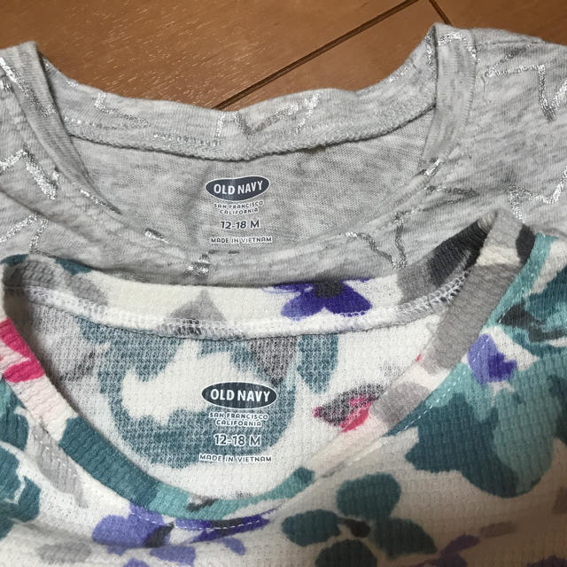 Old Navy(オールドネイビー)のオールドネイビー☆カットソー12-18m キッズ/ベビー/マタニティのベビー服(~85cm)(シャツ/カットソー)の商品写真