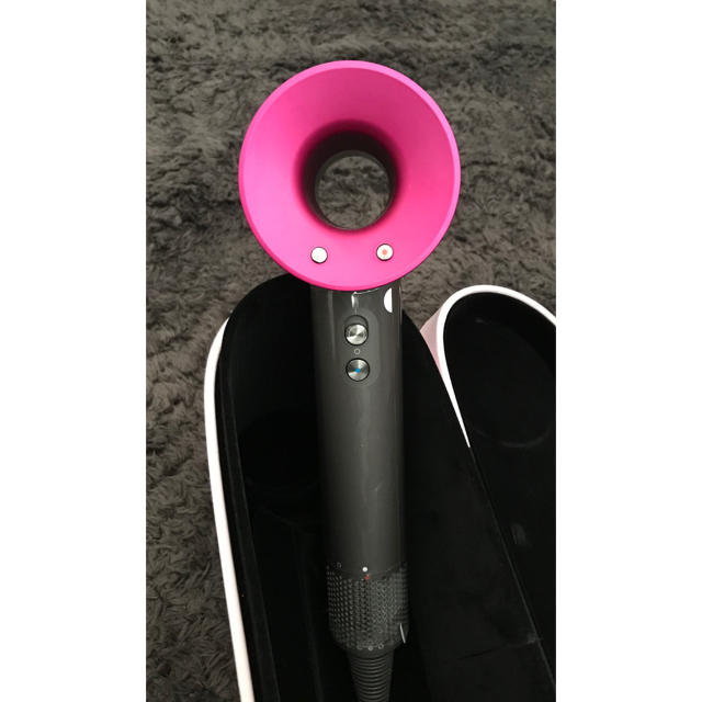 Dyson(ダイソン)のDyson ドライヤー スマホ/家電/カメラの美容/健康(ドライヤー)の商品写真