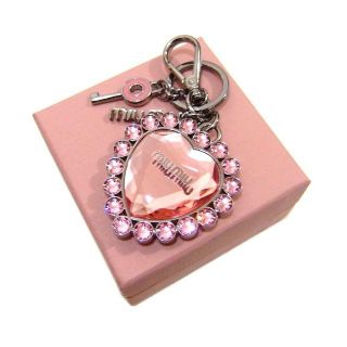 MIU MIU(チャーム)のフリマアイテム一覧 MIU MIU(チャーム)のフリマアイテム一覧