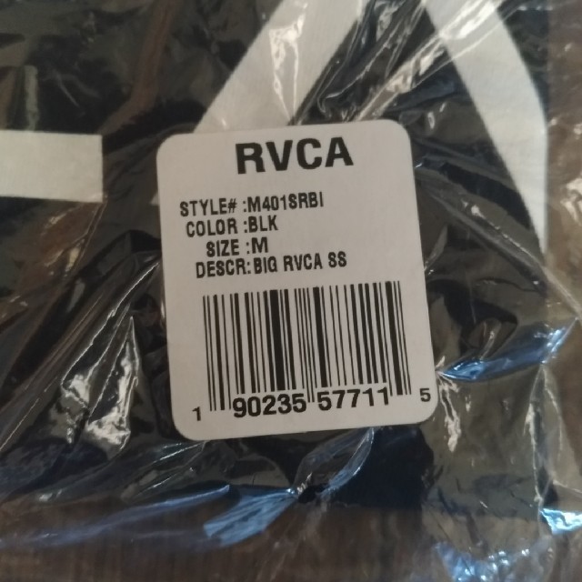 RVCA(ルーカ)のちぃ様専用出品　RVCA Tシャツ　ブラック　ロゴ　ルカ メンズのトップス(Tシャツ/カットソー(半袖/袖なし))の商品写真