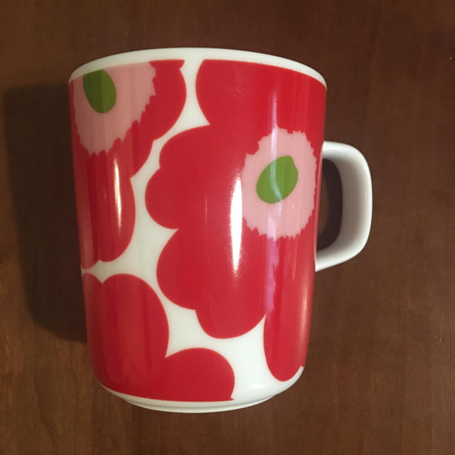 marimekko(マリメッコ)のmarimekko マグカップ インテリア/住まい/日用品のキッチン/食器(グラス/カップ)の商品写真