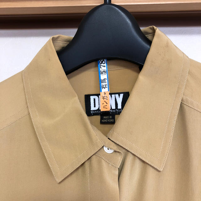 DKNY(ダナキャランニューヨーク)のDKNY ダナキャラン シルクブラウス シルクシャツ レディースのトップス(シャツ/ブラウス(長袖/七分))の商品写真