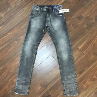 ディーゼル(DIESEL)のDIESEL ジョグジーンズ グレーデニム JOGG JEANS 0855B(デニム/ジーンズ)