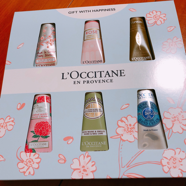 L'OCCITANE(ロクシタン)のL'OCCITANE ハンドクリームギフトセット コスメ/美容のボディケア(ハンドクリーム)の商品写真