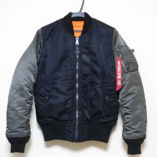 アルファインダストリーズ(ALPHA INDUSTRIES)のアルファ MA-1 TIGHT フライトジャケット【バイカラー★赤タグ★XS】(フライトジャケット)