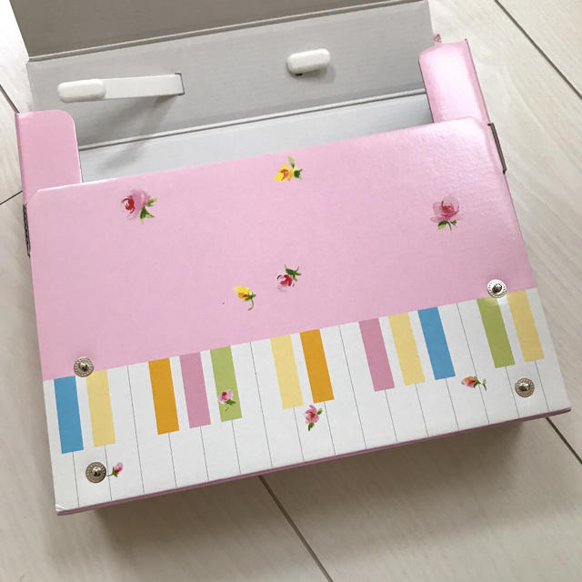 mezzo piano(メゾピアノ)の【4月末まで販売】メゾピアノ ギフトボックス Ｂ キッズ/ベビー/マタニティのキッズ/ベビー/マタニティ その他(その他)の商品写真