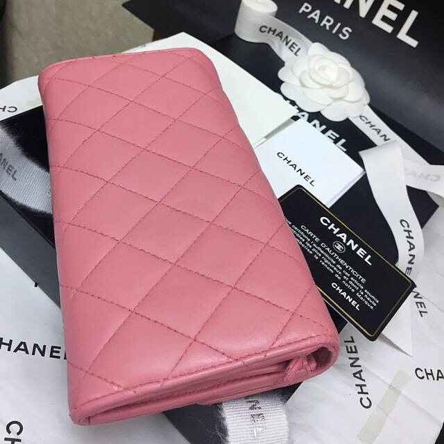 Chanel 可愛い Chanel長財布 マトラッセ シルバーcc フラップ ミルキィピンク の通販 By ｏ ｆ ｅ シャネルならラクマ