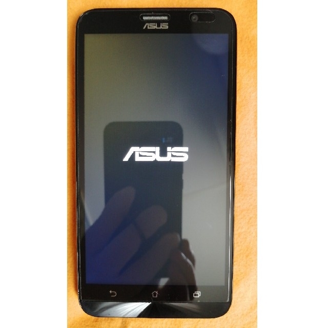 ASUS(エイスース)のASUS Zenfone Go ZB551KL 黒 美品 スマホ/家電/カメラのスマートフォン/携帯電話(スマートフォン本体)の商品写真
